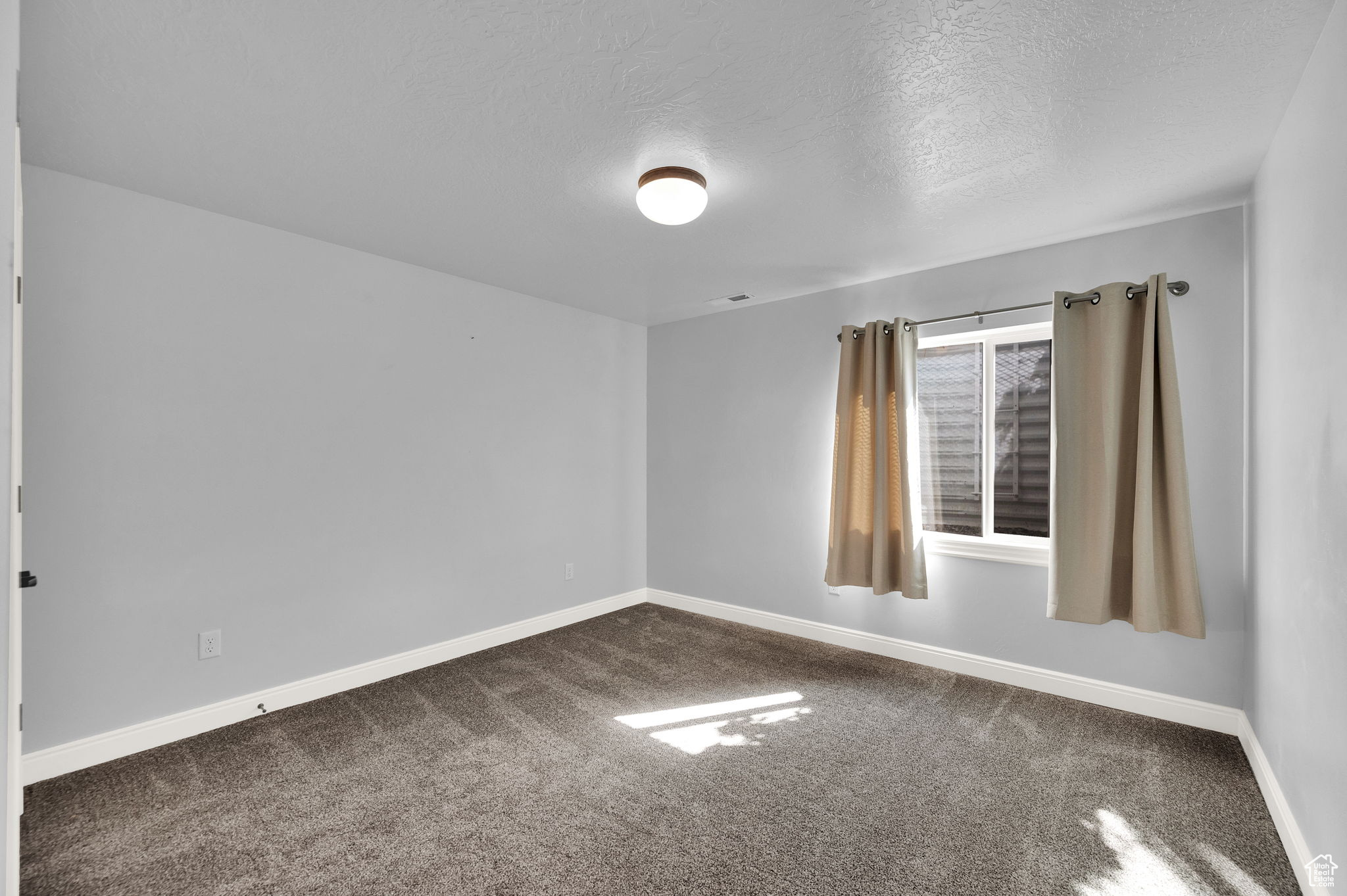 BLAKE MOUNTAIN VIEW EST - Residential