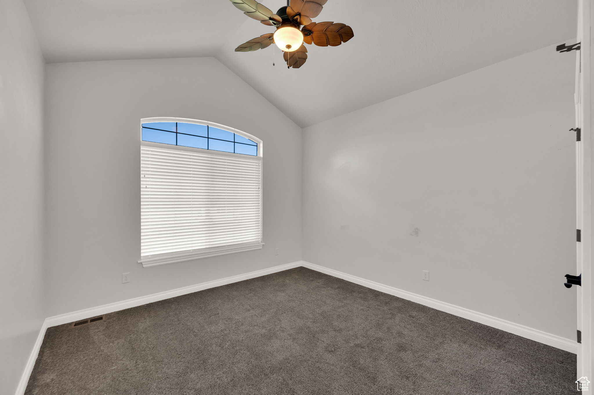 BLAKE MOUNTAIN VIEW EST - Residential