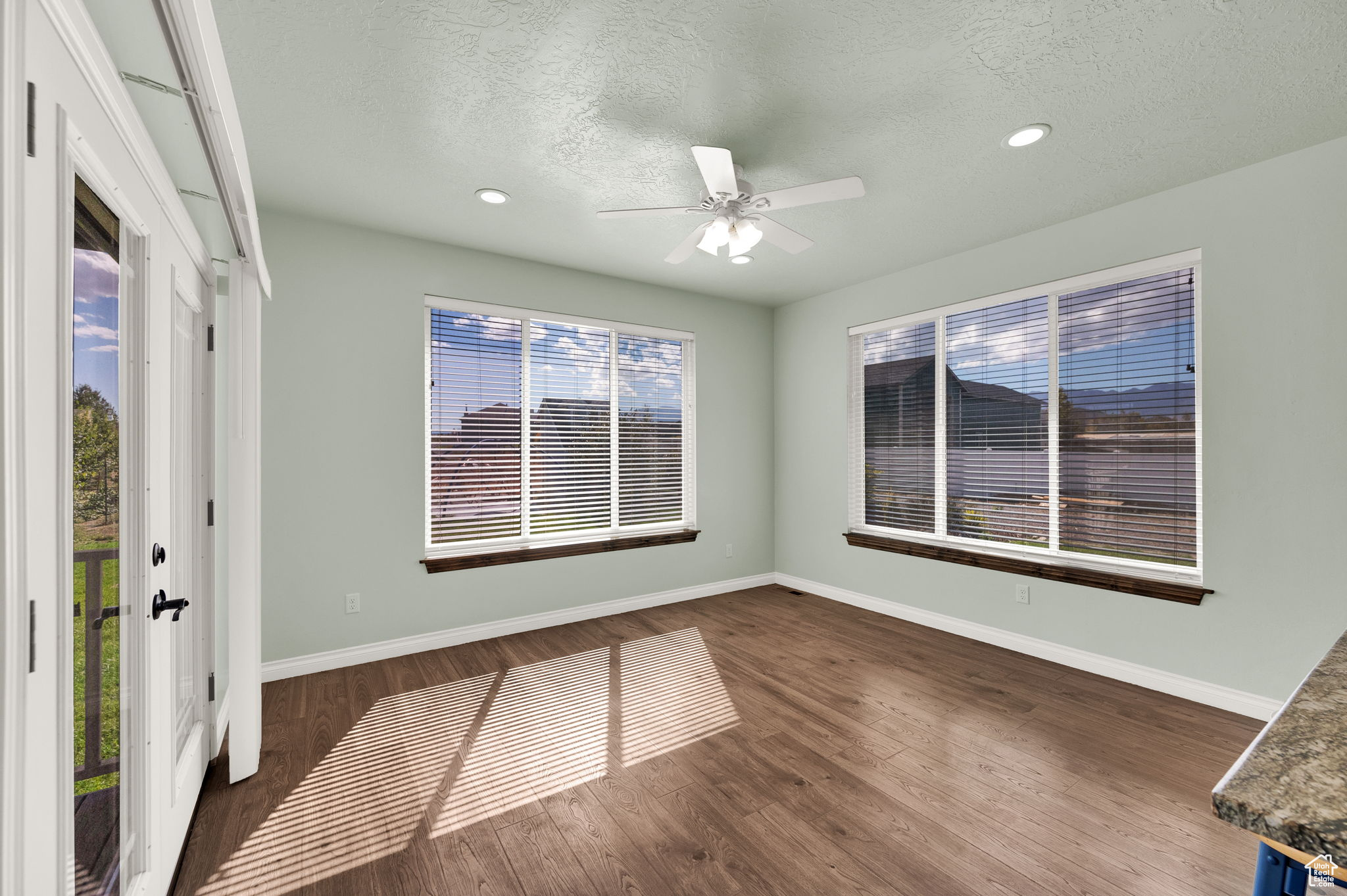 BLAKE MOUNTAIN VIEW EST - Residential