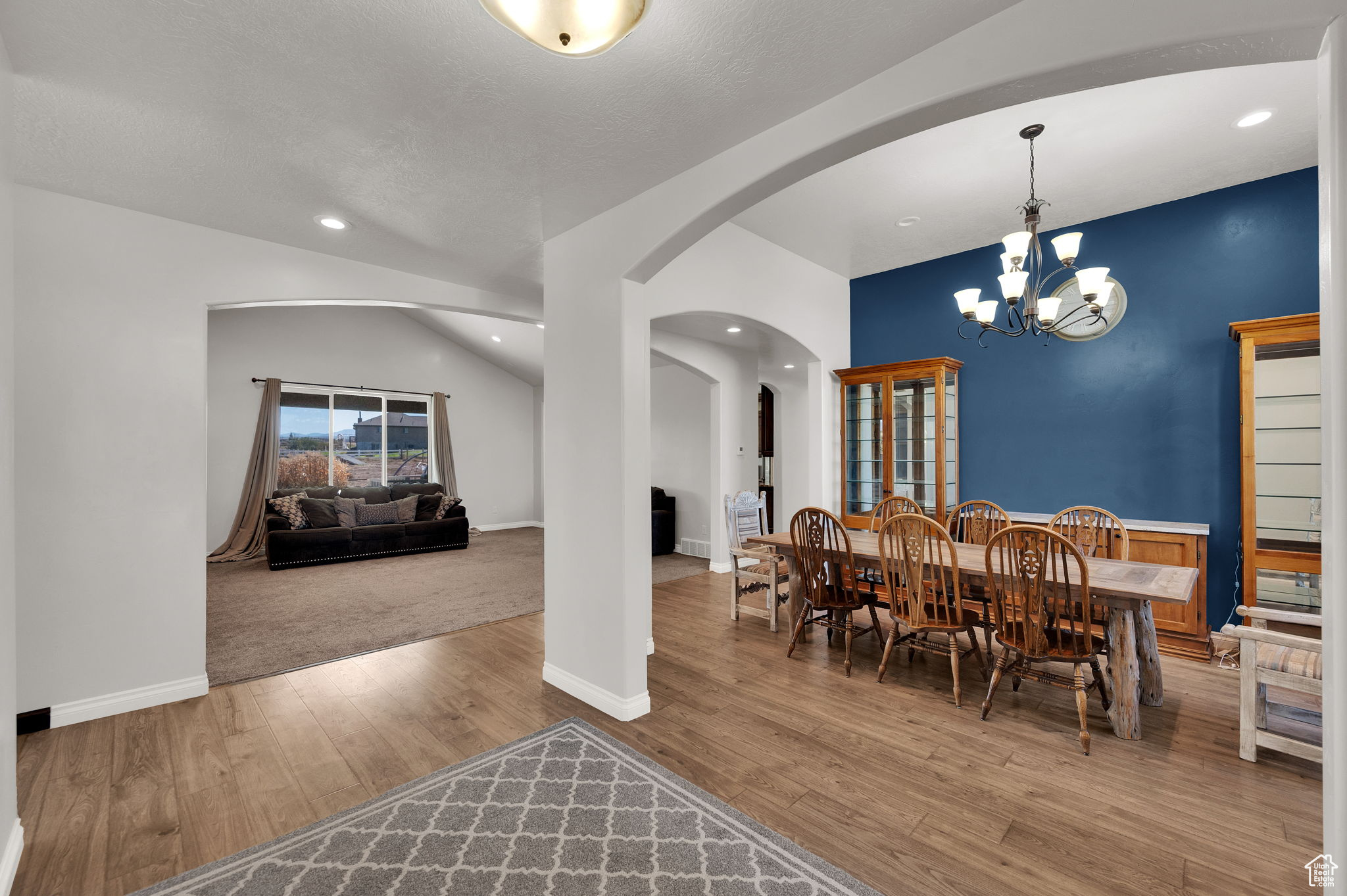 BLAKE MOUNTAIN VIEW EST - Residential