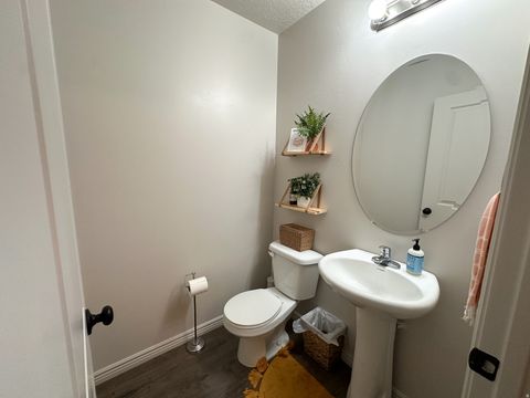 Tiny photo for 672 N 2560 E, Spanish Fork, UT 84660 (MLS # 2141821)