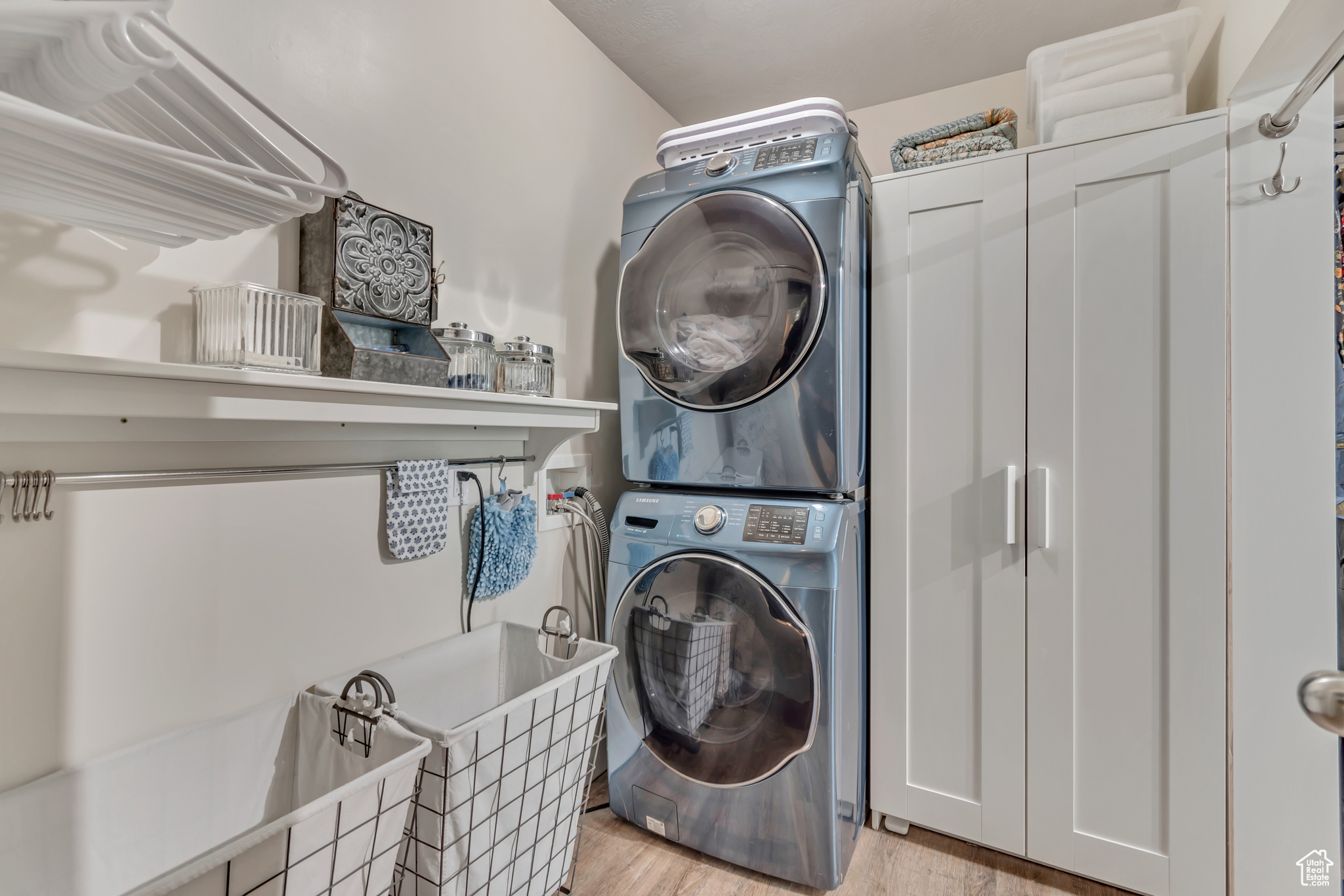 5718 W Silver Rose Cir, Herriman, Utah image 25