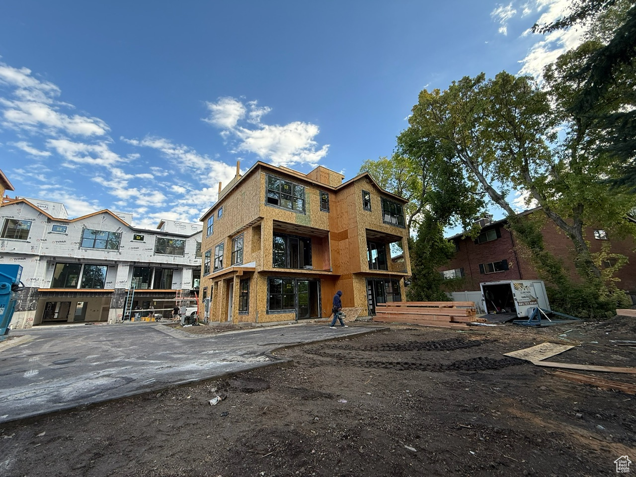 COTTAGES AT HOLLADAY - Residential