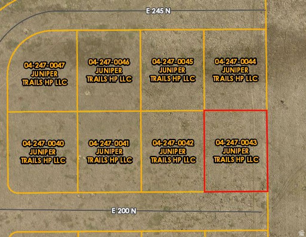 Photo of 1137 E 200 N #37, Hyde Park, UT 84318 (MLS # 2134884)