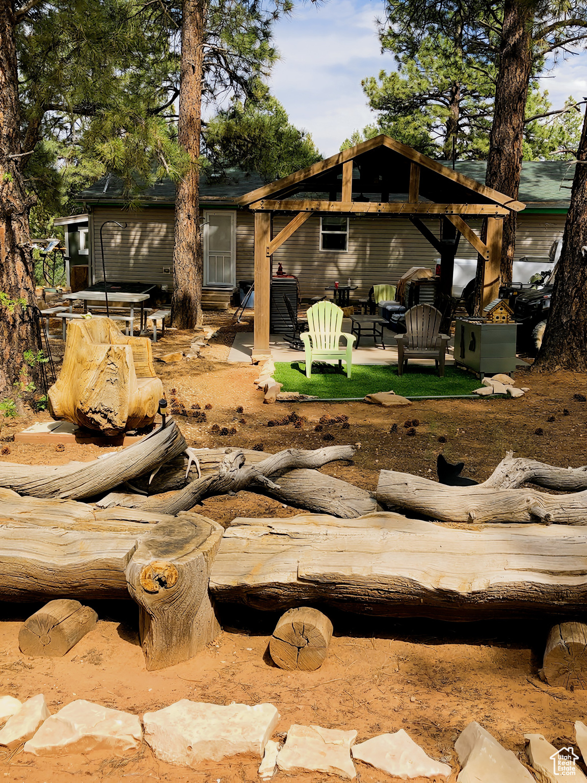 ALL OF LOT 24 AND 25 BLOCK D AMEN PLAT OF LITTLE P - Residential