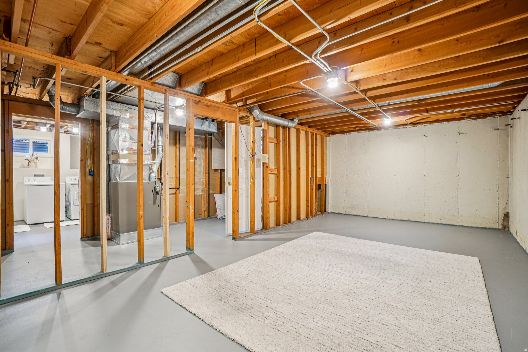 COUNTRY HILLS MANOR - Residential