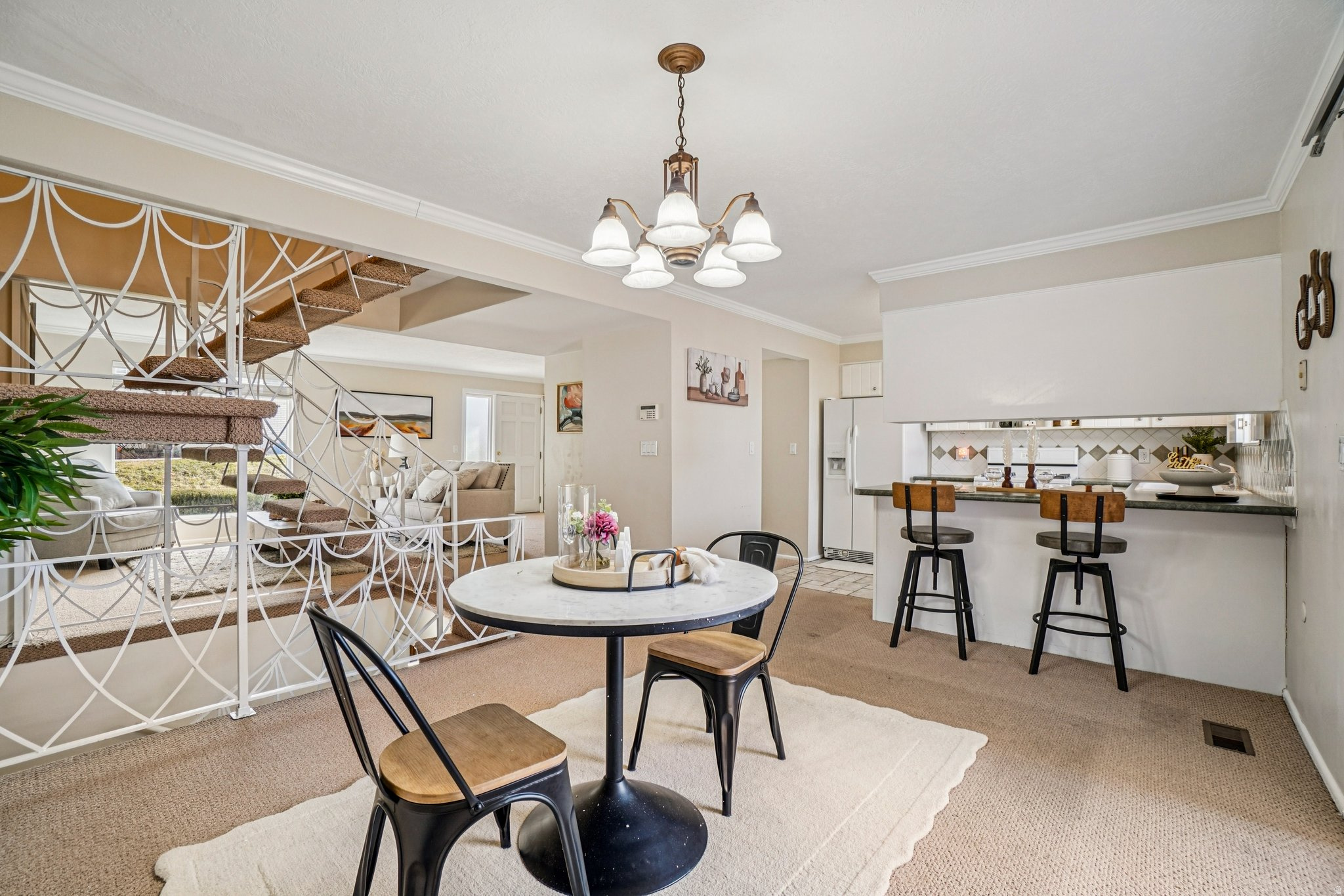 COUNTRY HILLS MANOR - Residential