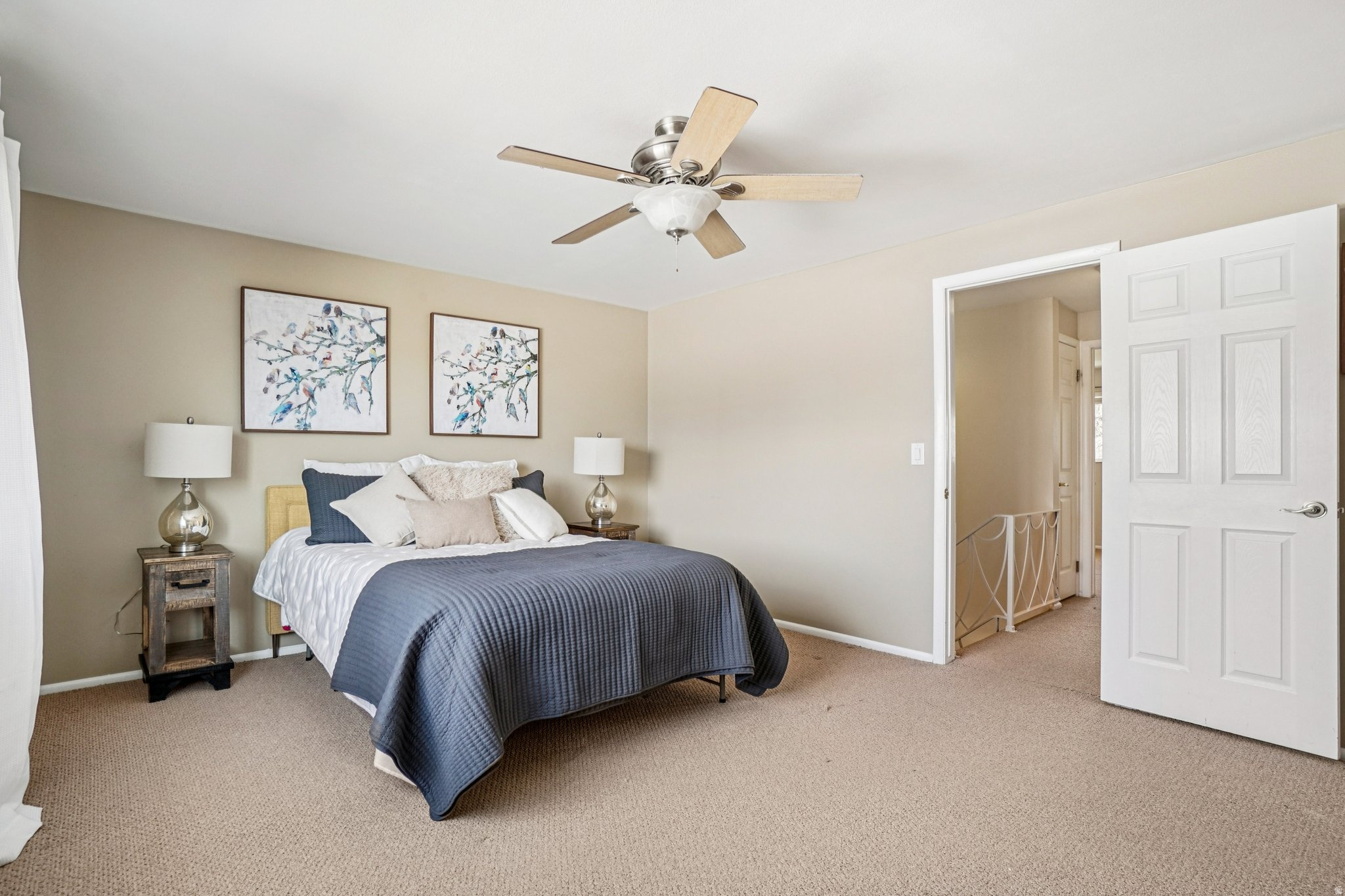 COUNTRY HILLS MANOR - Residential