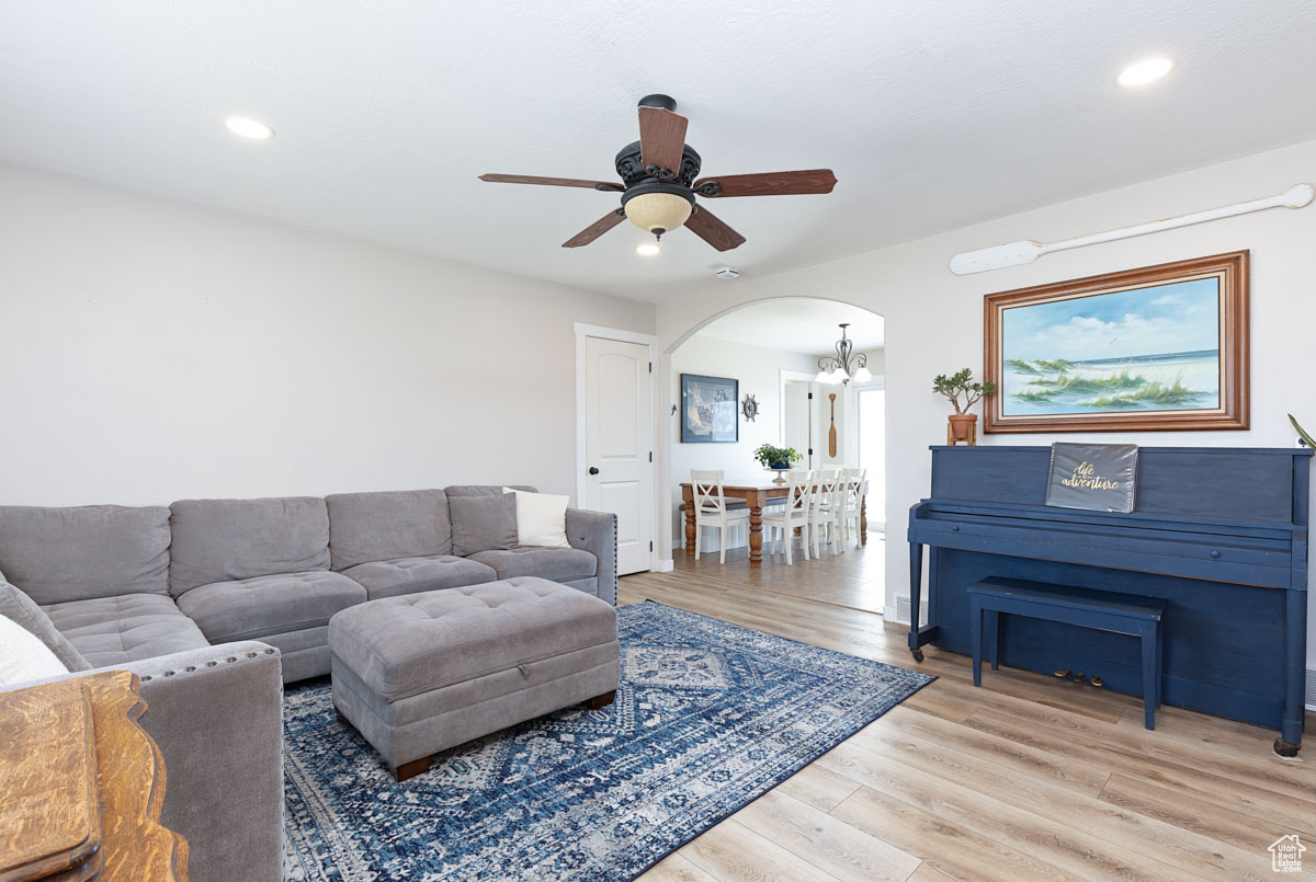 NICHOLS LANDING - Residential