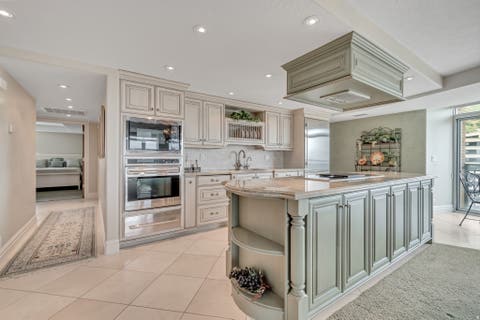 Tiny photo for 875 S DONNER WAY #1401, Salt Lake City, UT 84108 (MLS # 2165327)