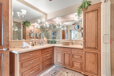 Tiny photo for 875 S DONNER WAY #1401, Salt Lake City, UT 84108 (MLS # 2165327)