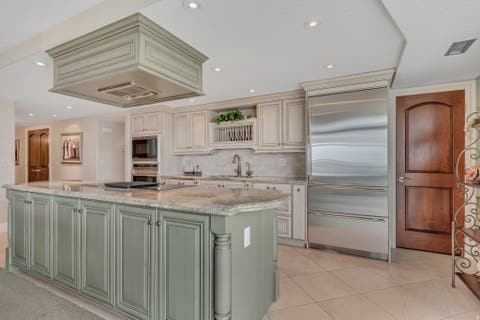 Tiny photo for 875 S DONNER WAY #1401, Salt Lake City, UT 84108 (MLS # 2165327)
