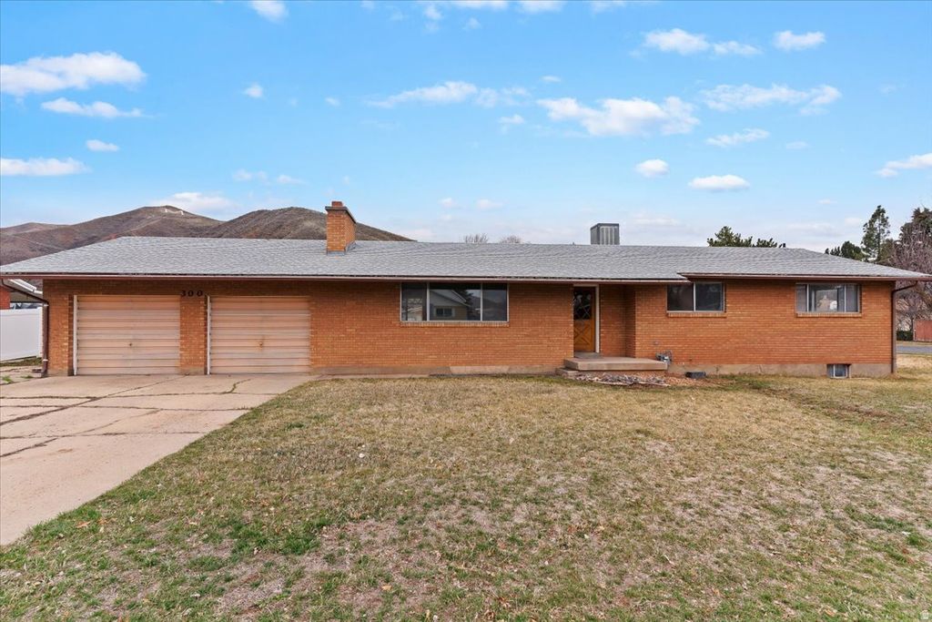 Photo of 300 E 100 ST S, Morgan, UT 84050 (MLS # 2145427)