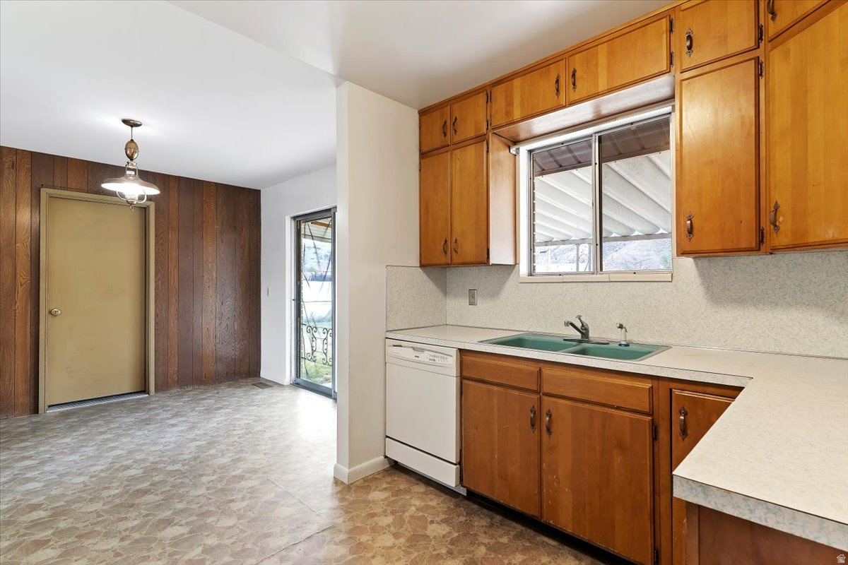 IMPERIAL ESTATES - Residential