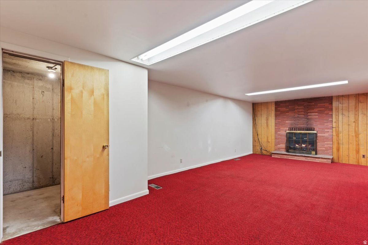 IMPERIAL ESTATES - Residential