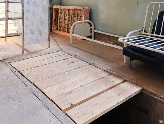 IMPERIAL ESTATES - Residential