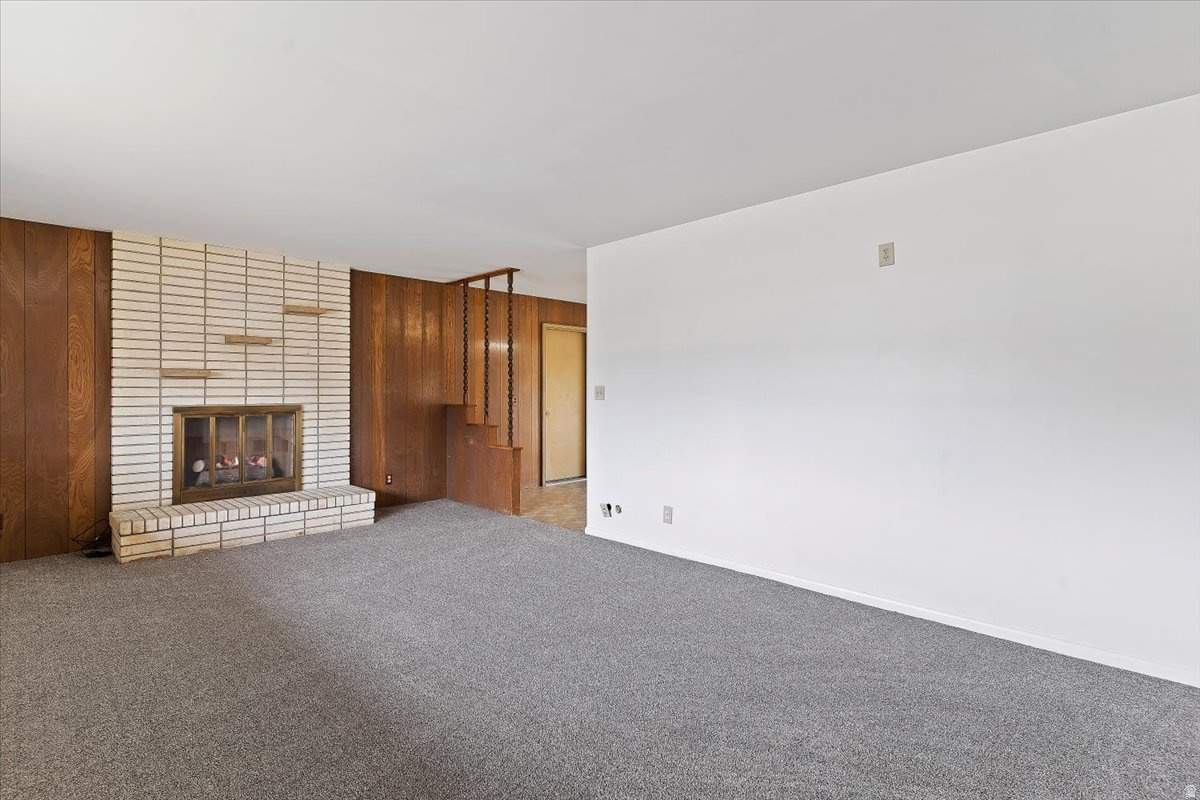 IMPERIAL ESTATES - Residential