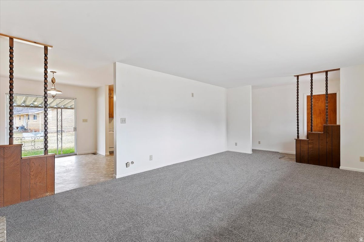 IMPERIAL ESTATES - Residential