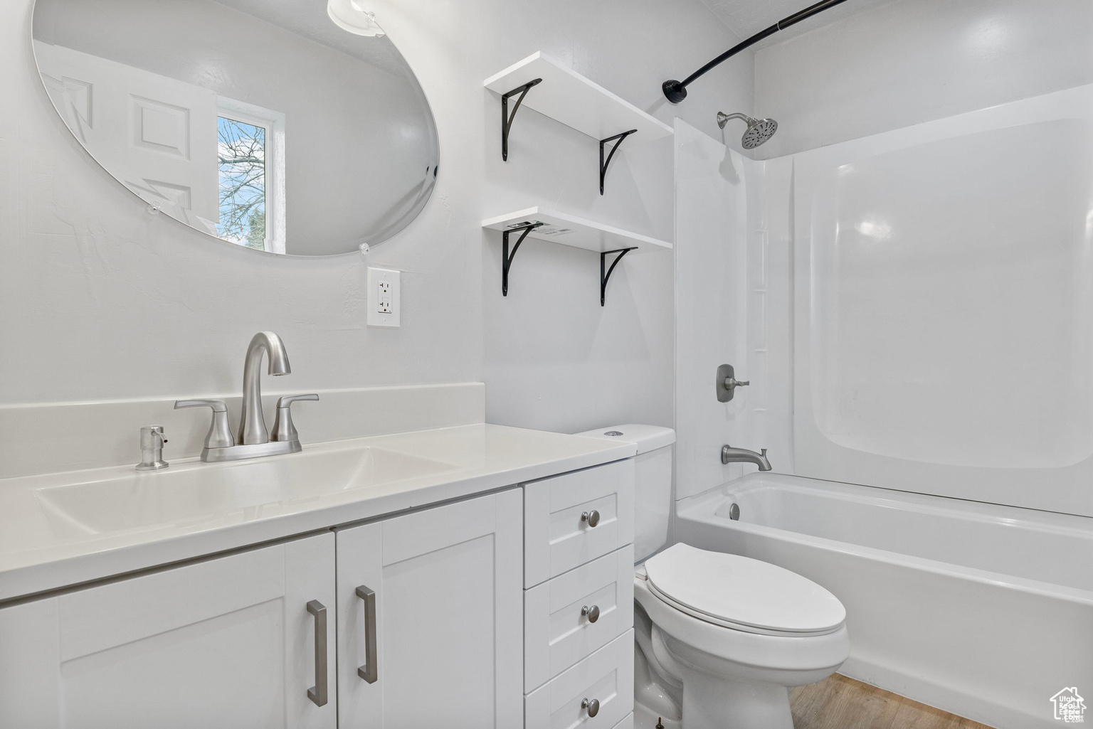 VU-MONT - Residential Income