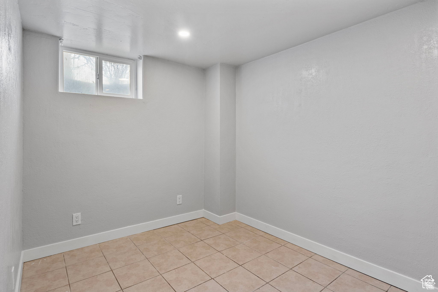 VU-MONT - Residential Income