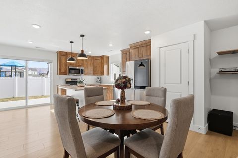 Tiny photo for 852 N 930 W, Tremonton, UT 84337 (MLS # 2138053)