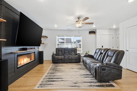 Tiny photo for 852 N 930 W, Tremonton, UT 84337 (MLS # 2138053)