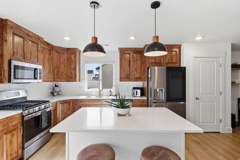 Tiny photo for 852 N 930 W, Tremonton, UT 84337 (MLS # 2138053)