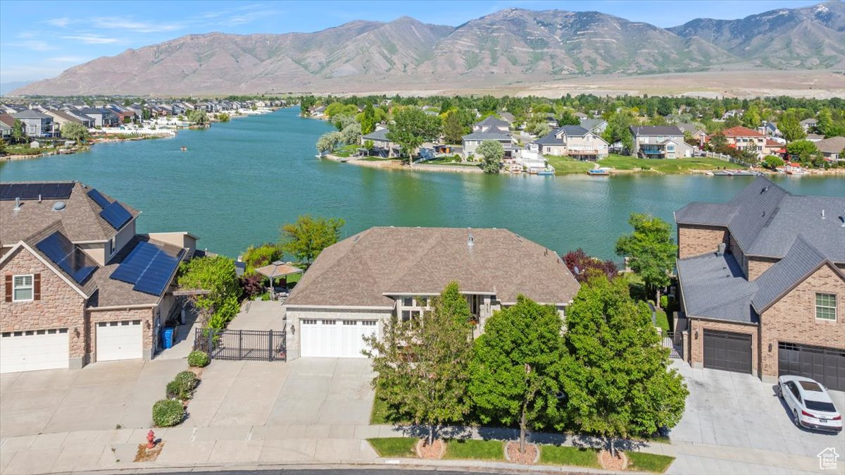 LAKESIDE SUBDIVISION - Residential