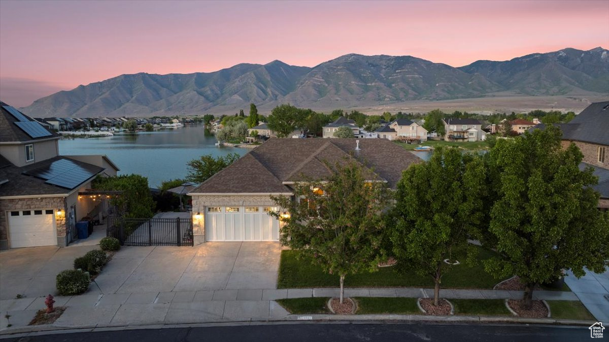 LAKESIDE SUBDIVISION - Residential