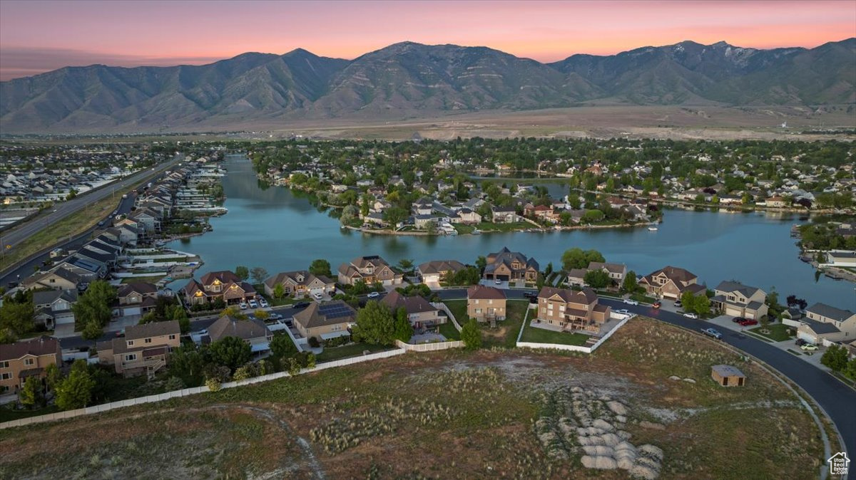 LAKESIDE SUBDIVISION - Residential