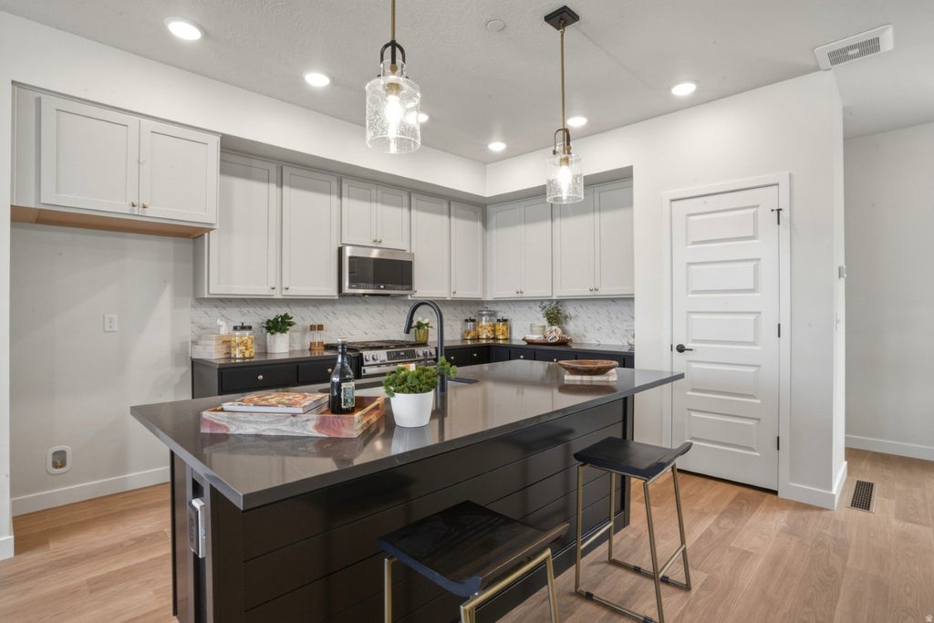 Photo of 11343 S LAKE RUN RD W, South Jordan, UT 84009 (MLS # 2168167)