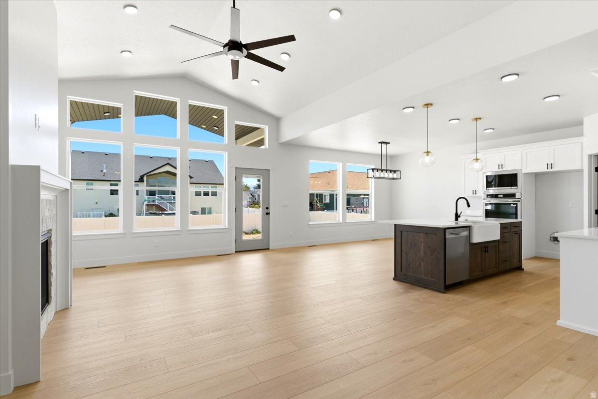 SUNVIEW ESTATES - Residential