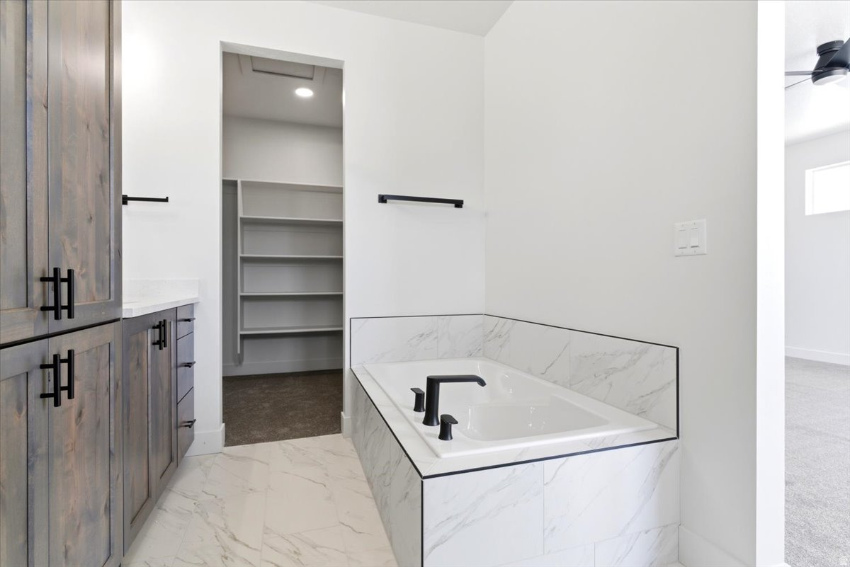 SUNVIEW ESTATES - Residential