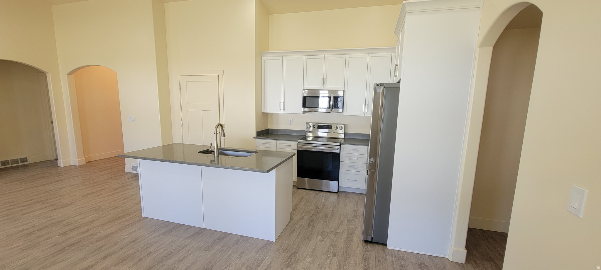 WHITE HILLS - Residential