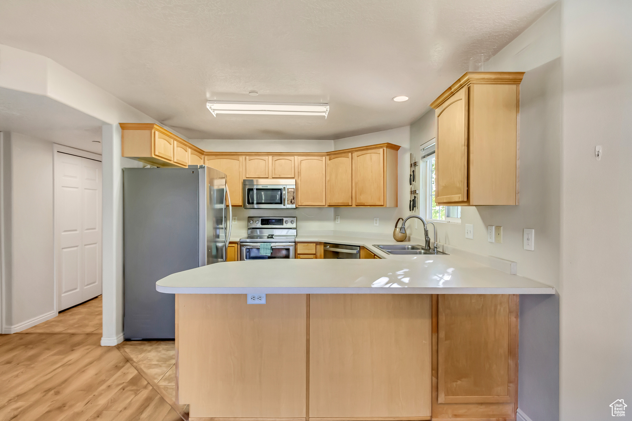 2093 N Morning Star Dr, Saratoga Springs, Utah image 4