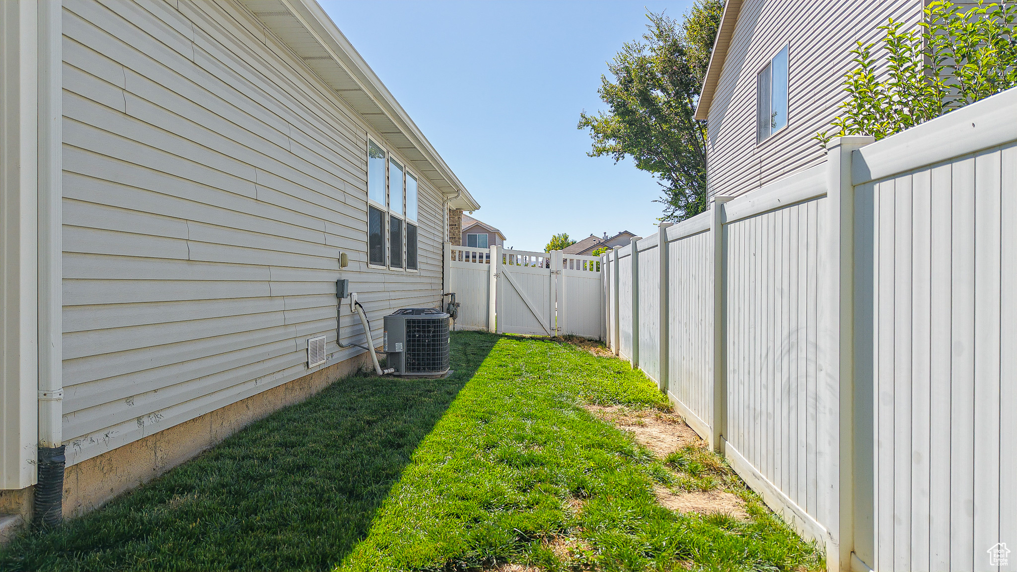 SPANISH FIELDS - Residential