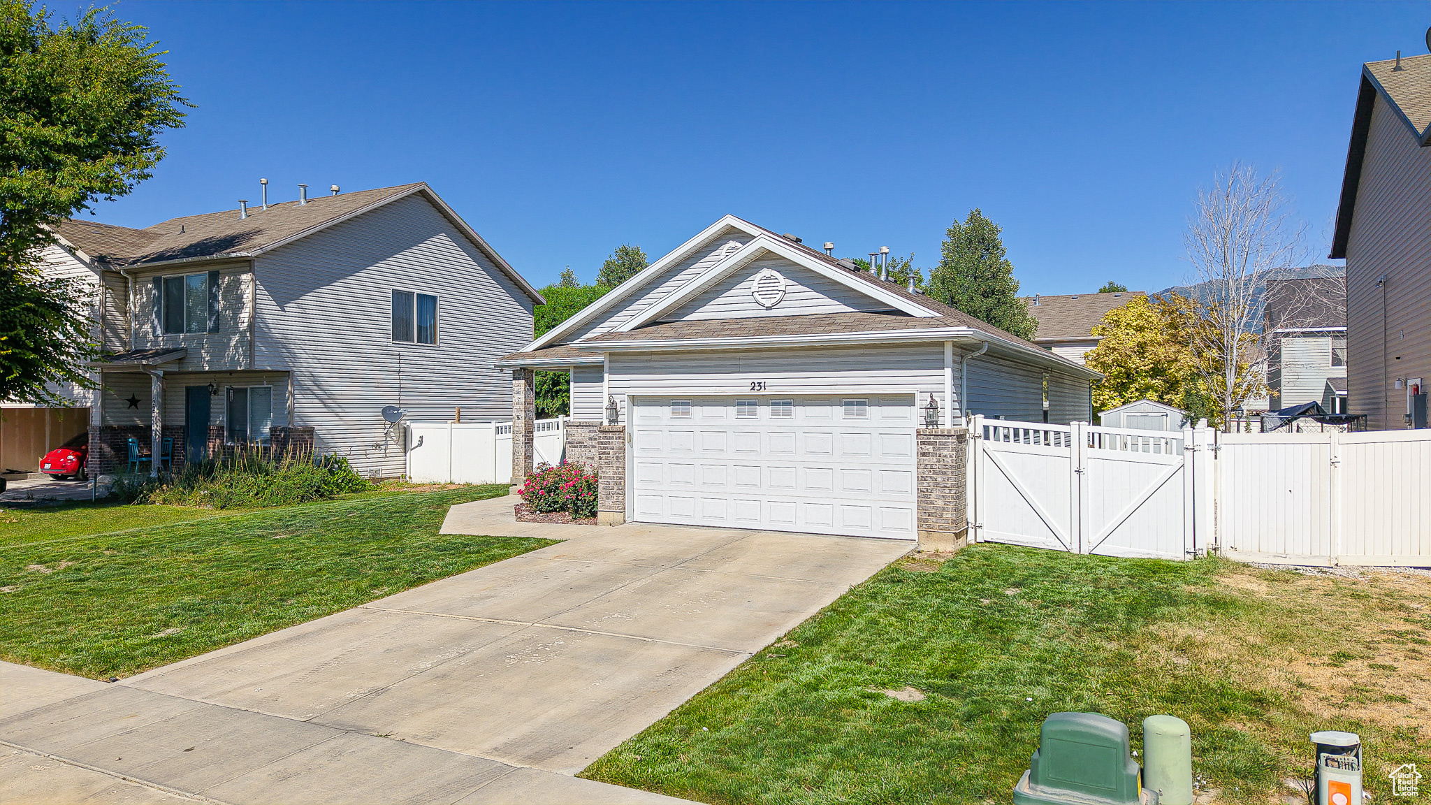 SPANISH FIELDS - Residential
