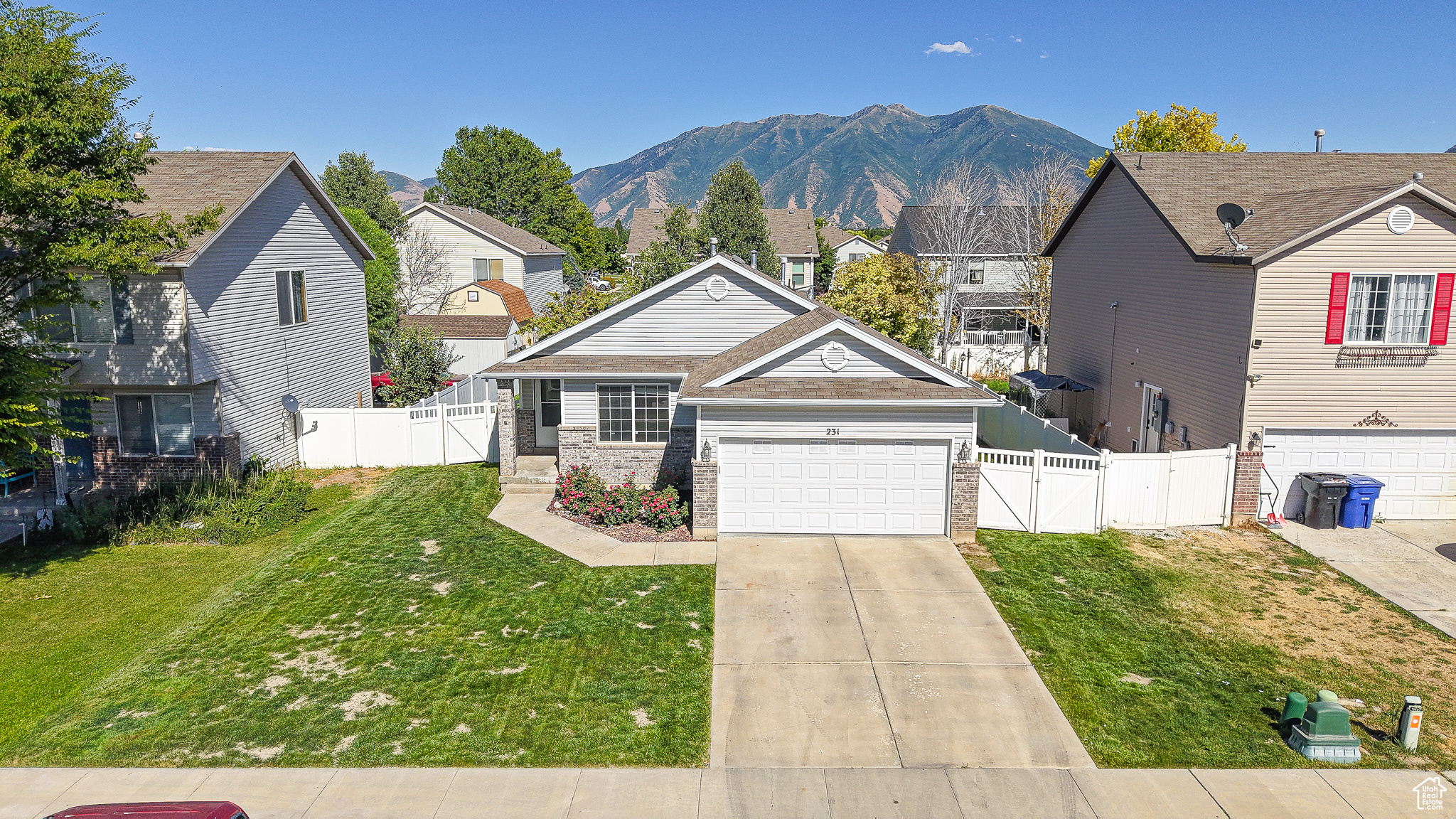 SPANISH FIELDS - Residential