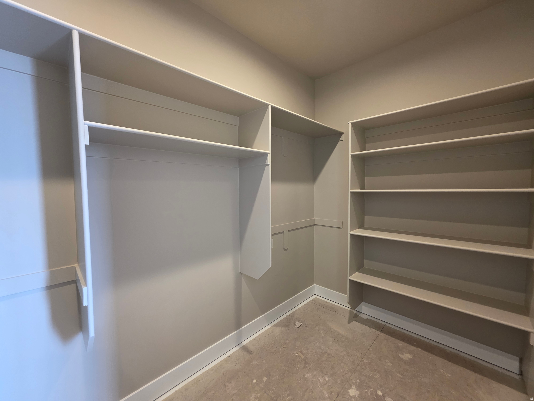 ESTATES AT RIVERVIEW - Residential