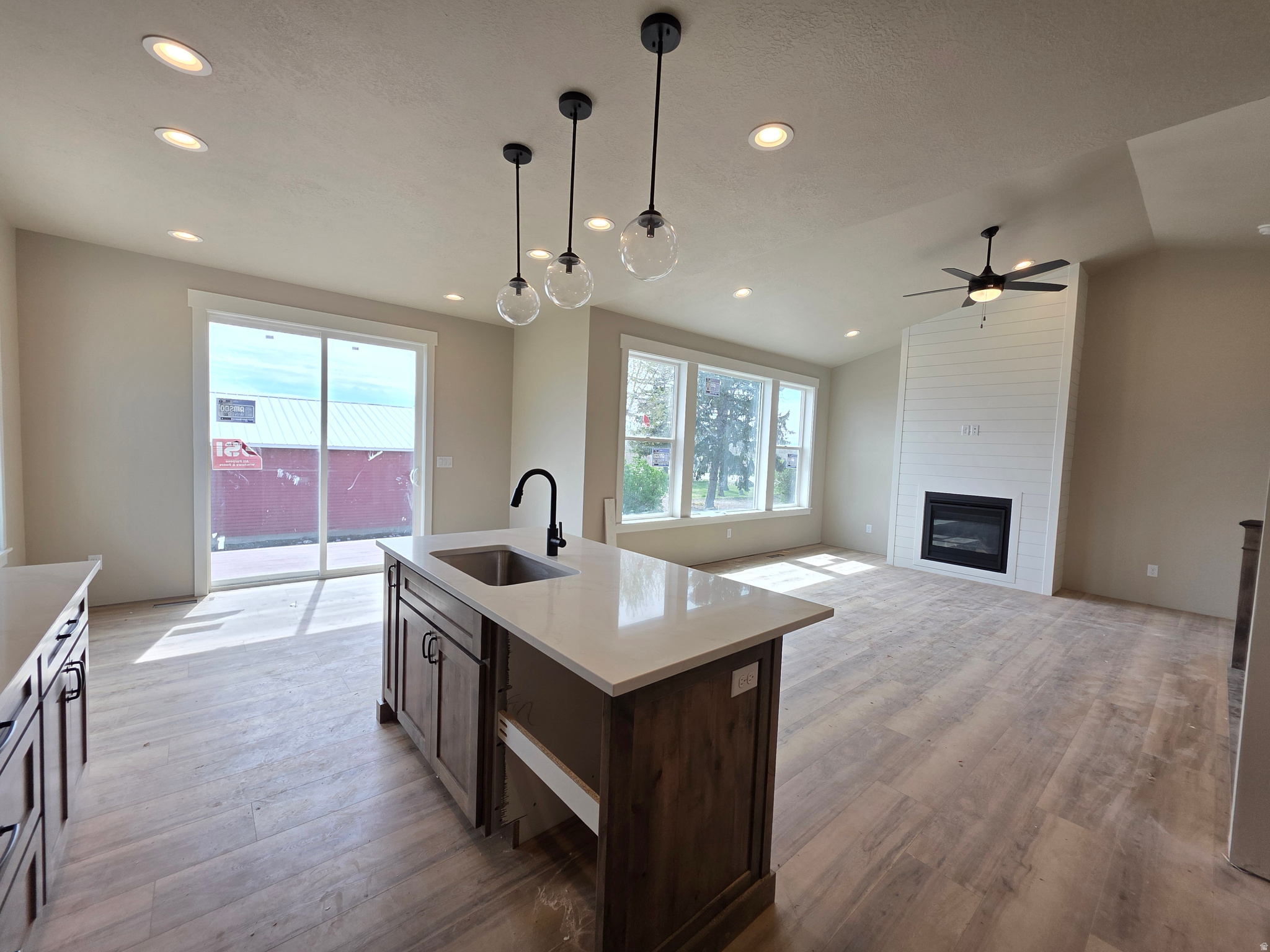 ESTATES AT RIVERVIEW - Residential