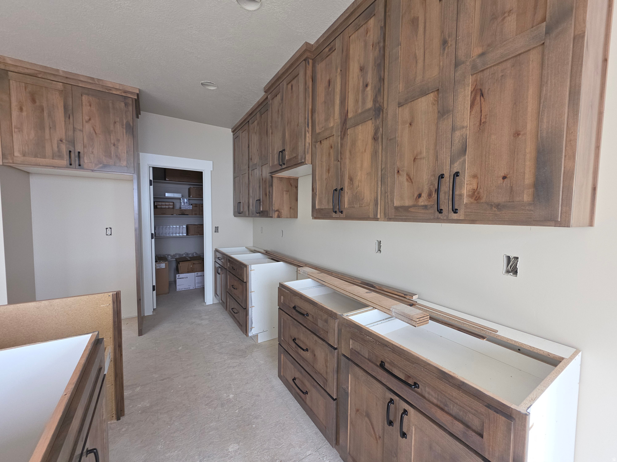 ESTATES AT RIVERVIEW - Residential