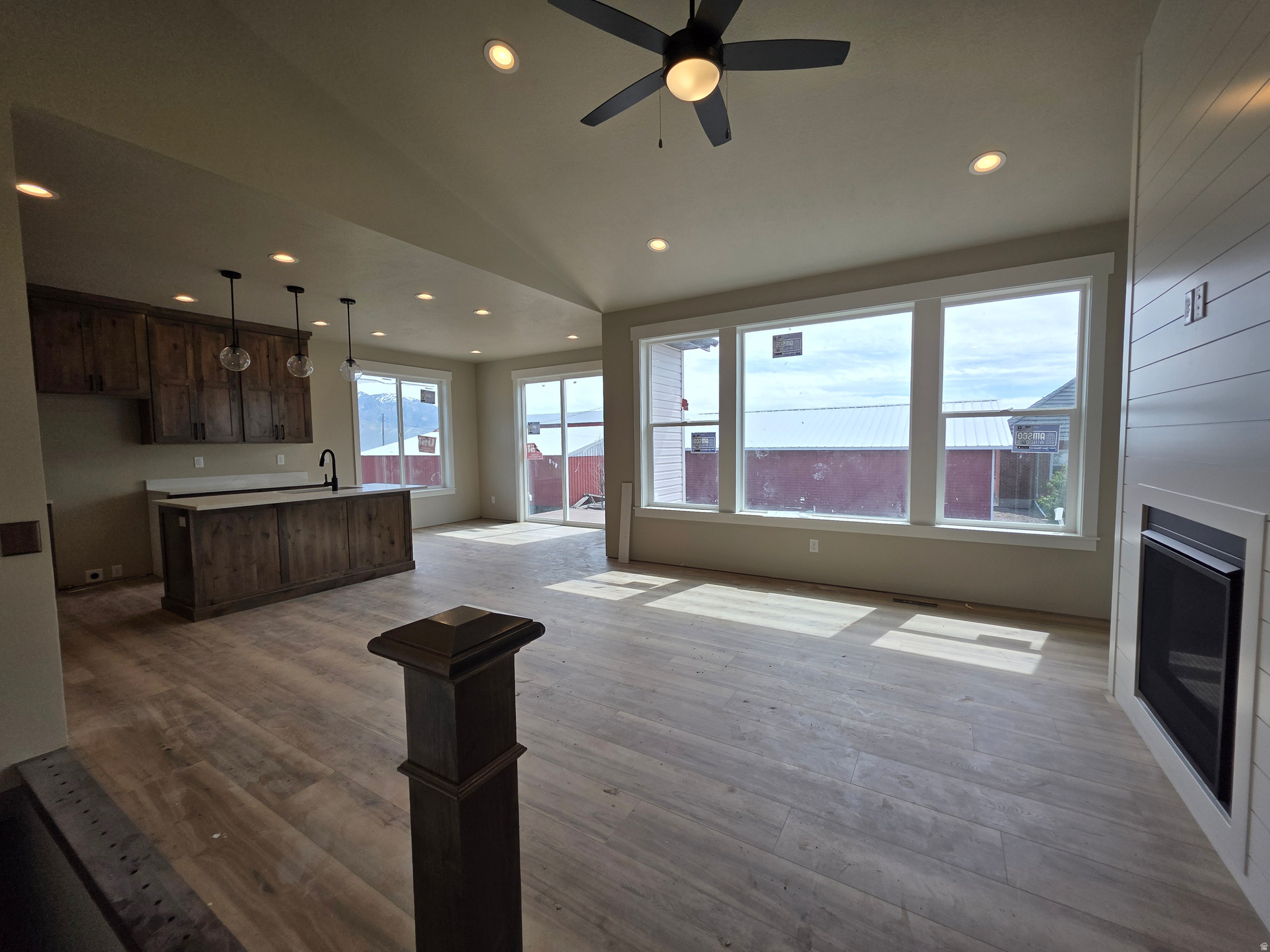 ESTATES AT RIVERVIEW - Residential