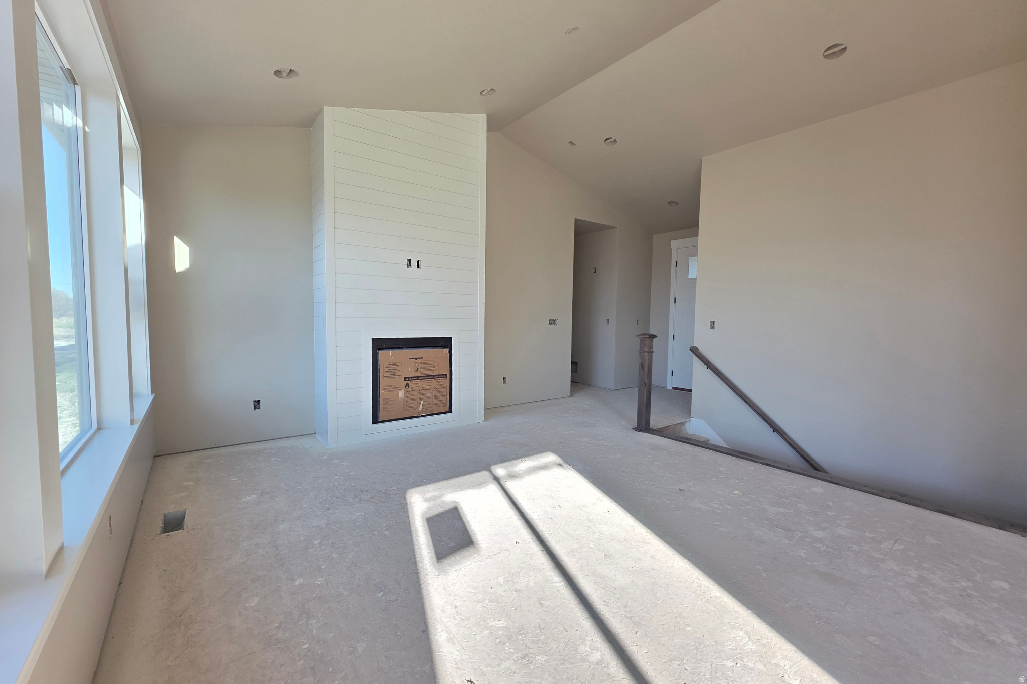 ESTATES AT RIVERVIEW - Residential