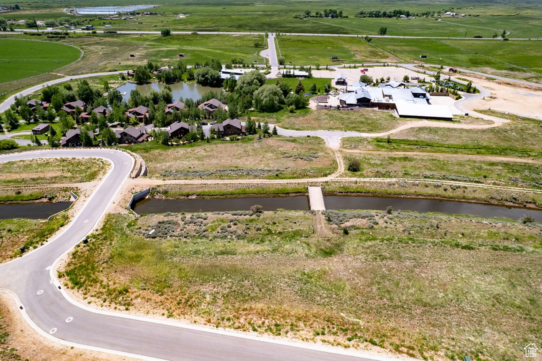SPRING HILL - Land