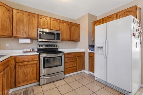 Tiny photo for 4571 S STONEWOOD DR, West Valley City, UT 84119 (MLS # 2135567)