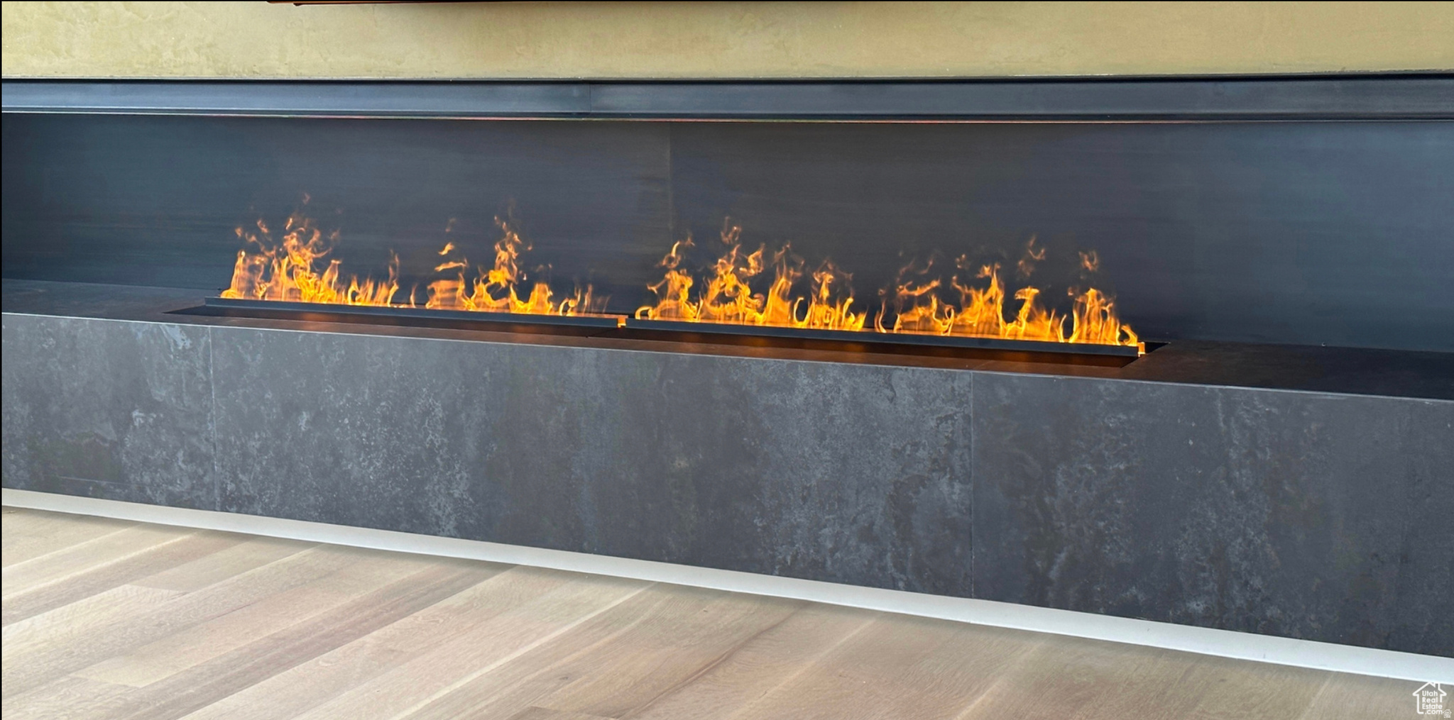 AMERICAN TOWERS - Residential