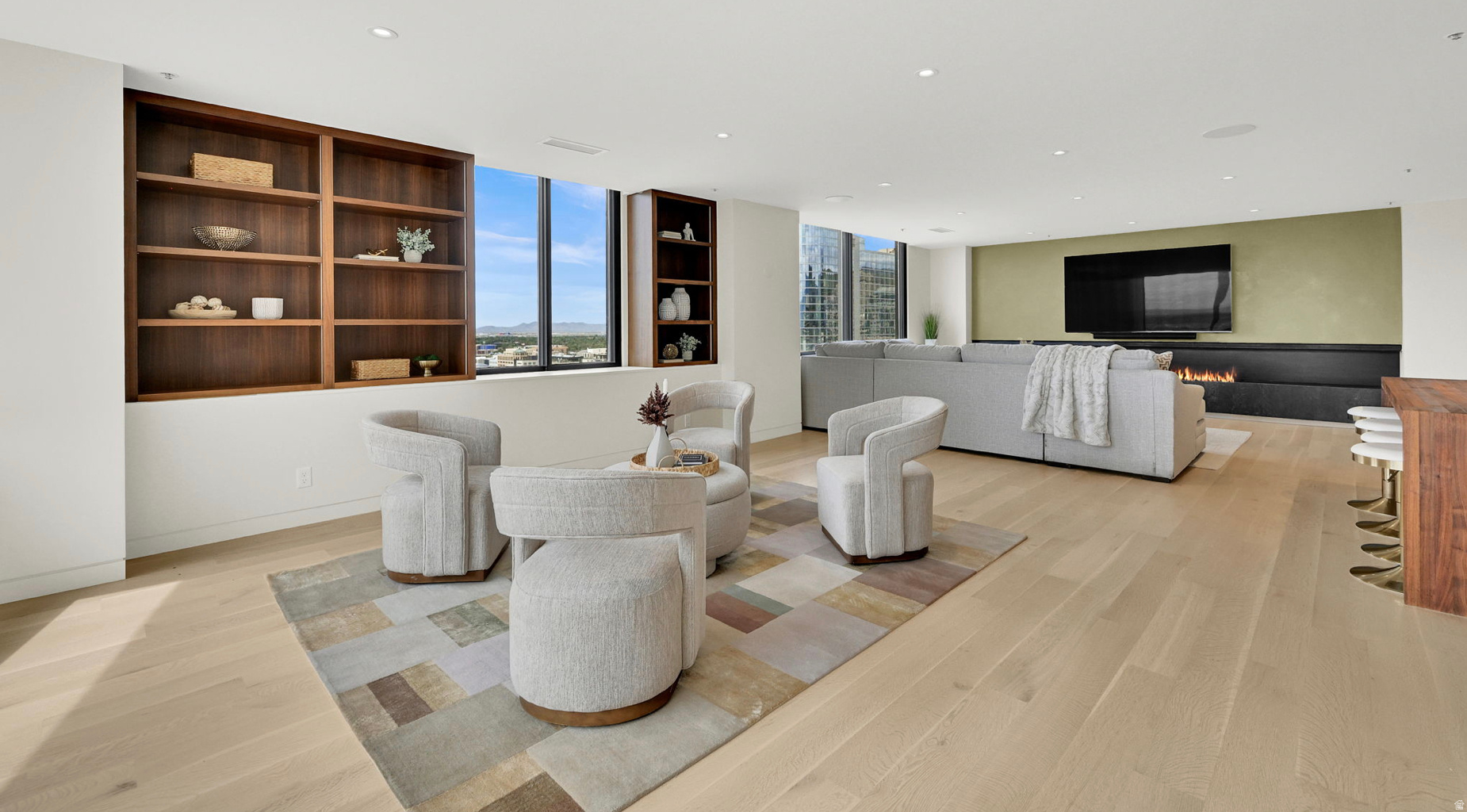 AMERICAN TOWERS - Residential