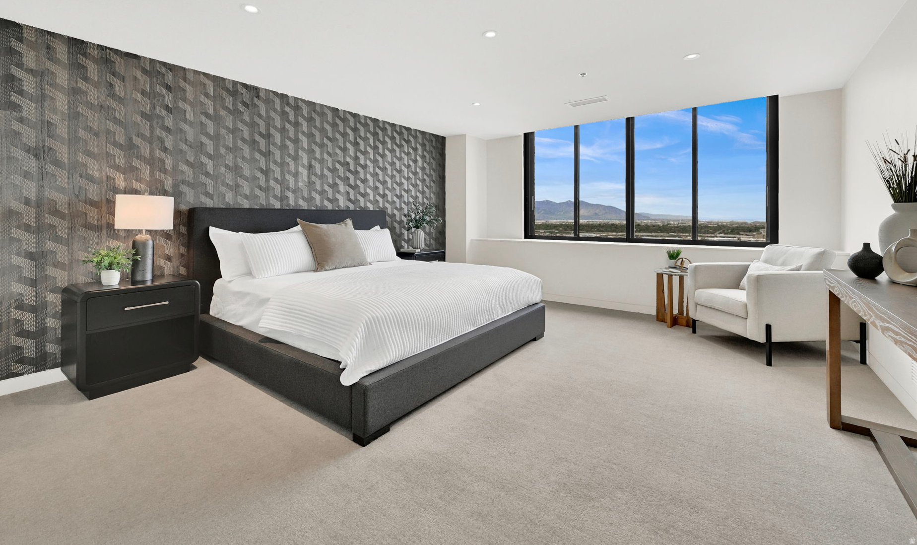 AMERICAN TOWERS - Residential