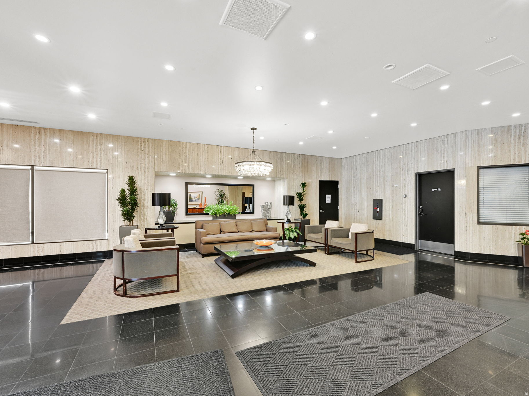 AMERICAN TOWERS - Residential