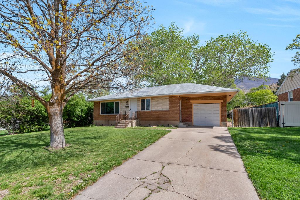 Photo of 3720 QUINCY AVE, Ogden, UT 84403 (MLS # 2150521)